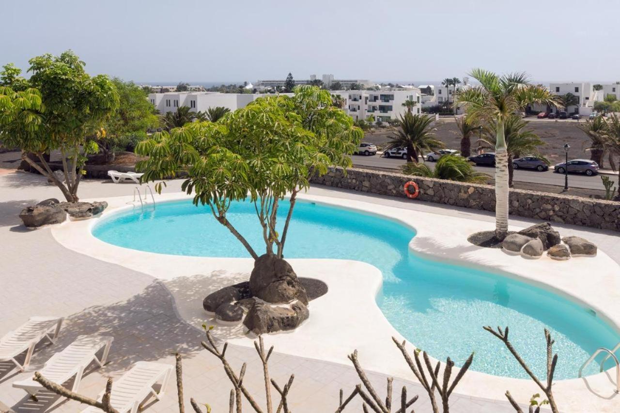 Apartamento Apartamento Om Con Piscina Y Vistas Al Mar Costa Teguise Exterior foto