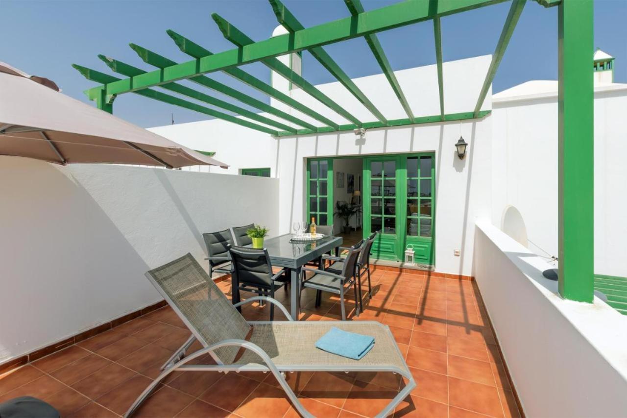 Apartamento Apartamento Om Con Piscina Y Vistas Al Mar Costa Teguise Exterior foto